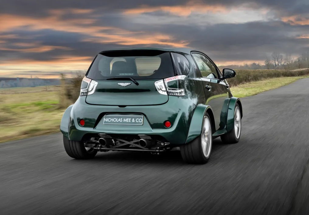 Aston Martin Cygnet V8 - arrière