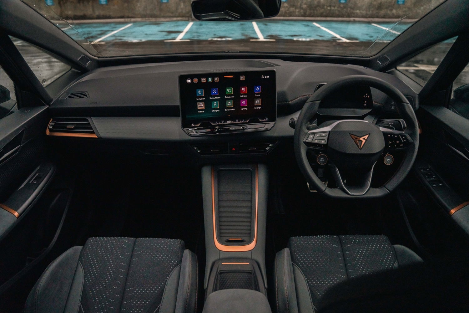 Cupra né vz - intérieur