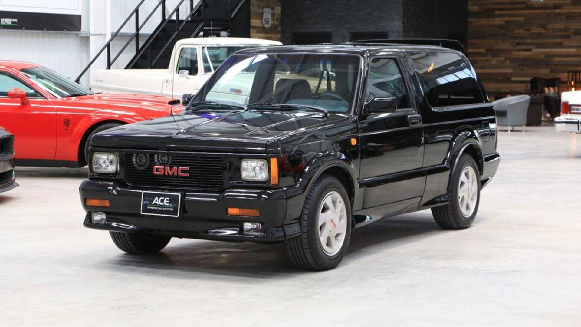 GMC Typhoon, avant 3/4