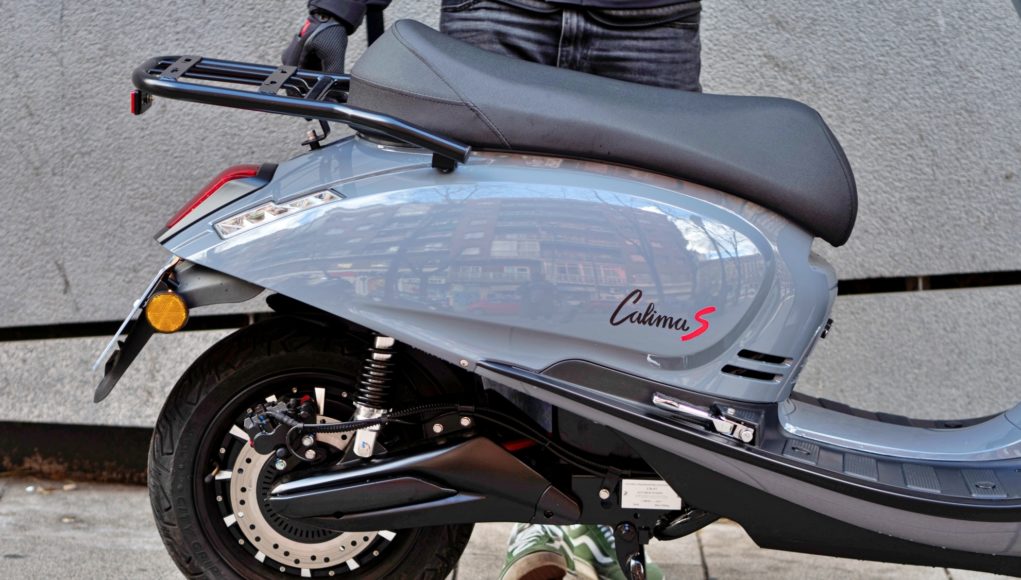 Velca présente Calima S 2025: scooter électrique avec ABS et Velca présente Calima S 2025: scooter électrique avec ABS et 130 km d'autonomie