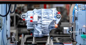 Elon Musk a pour Tesla le moteur électrique le plus avancé qui pourrait provenir de l'abîme à la marque Elon Musk a pour Tesla le moteur électrique le plus avancé qui pourrait provenir de l'abîme à la marque