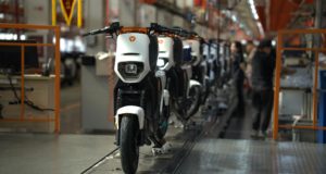Le Yadea GFX arrive en Espagne: moto économique électrique pour 938 euros Le Yadea GFX arrive en Espagne: moto économique électrique pour 938 euros