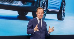 Le directeur de Renault en Espagne: les fabricants doivent faire des “voitures électriques qui grind” Le directeur de Renault en Espagne: les fabricants doivent faire des "voitures électriques qui grind"