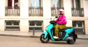 Les motos et les véhicules électriques tombent dans les ventes, mais décembre apporte l'espoir Les motos et les véhicules électriques tombent dans les ventes, mais décembre apporte l'espoir