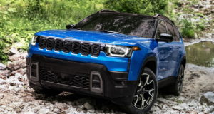 La Jeep Cherokee revient comme un hybride à l'aspect costaud La Jeep Cherokee revient comme un hybride à l'aspect costaud