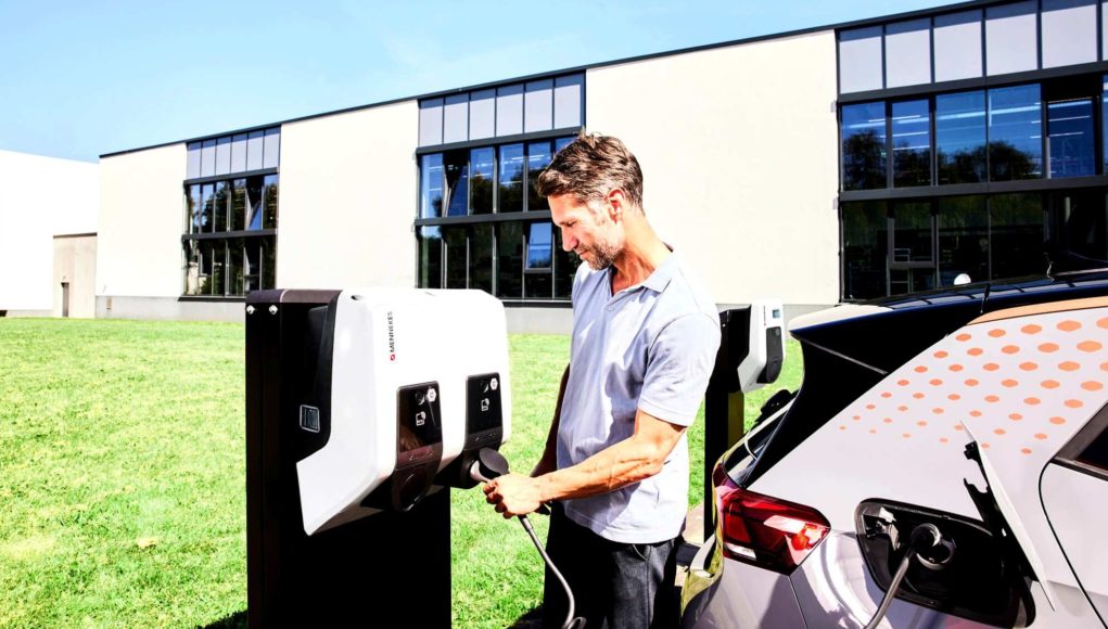 L'un des chargeurs les plus connus fait le saut vers L'un des chargeurs les plus connus fait le saut vers les stations de charge de courant continues