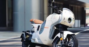 La première «première» moto électrique de Honda est ce coureur de café bon marché moderne fabriqué avec l'aide de la Chine La première «première» moto électrique de Honda est ce coureur de café bon marché moderne fabriqué avec l'aide de la Chine