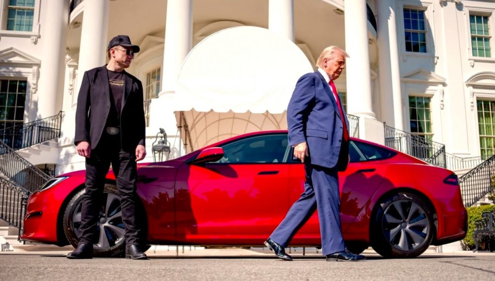 La dernière décision de Donald Trump avec sa Tesla, en La dernière décision de Donald Trump avec sa Tesla, en pleine guerre avec Elon Musk