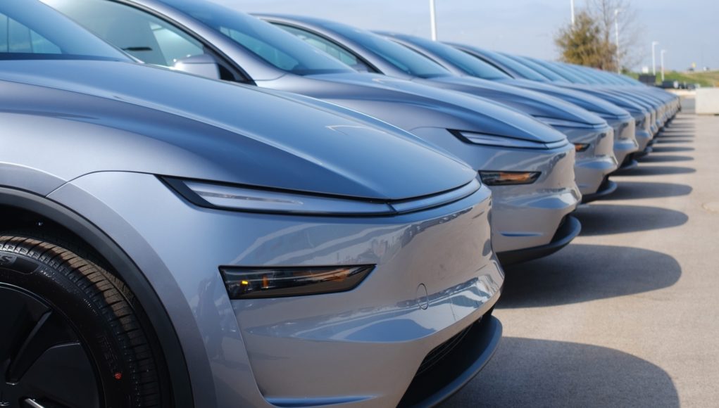 Surprise: Elon Musk n'a pas réussi à couler Tesla sur Surprise: Elon Musk n'a pas réussi à couler Tesla sur tous les marchés. Pourquoi la marque résiste-t-elle dans ces deux pays européens?