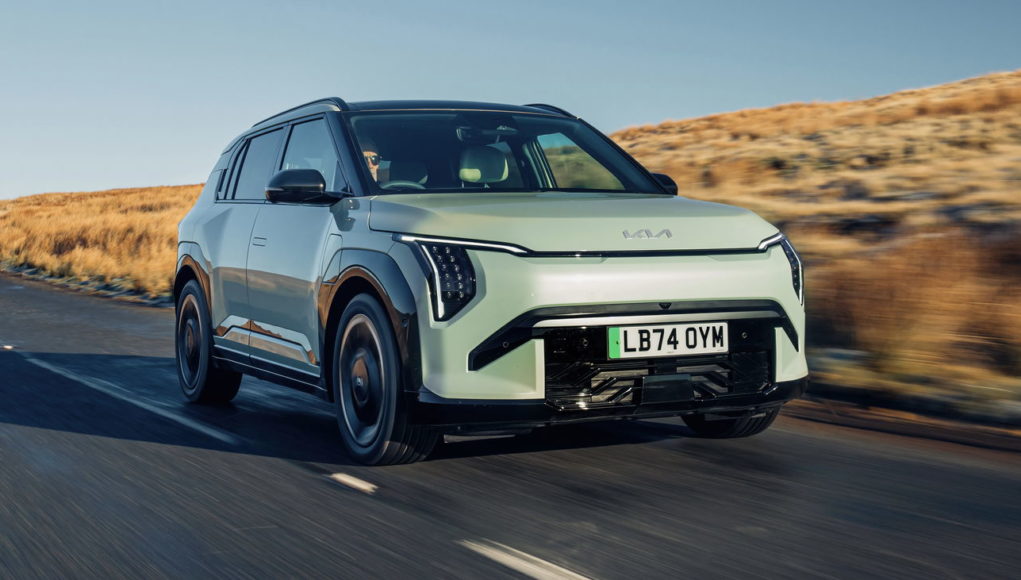 2025 Kia Ev3 Revue: ennuyeux mais brillant 2025 Kia Ev3 Revue: ennuyeux mais brillant
