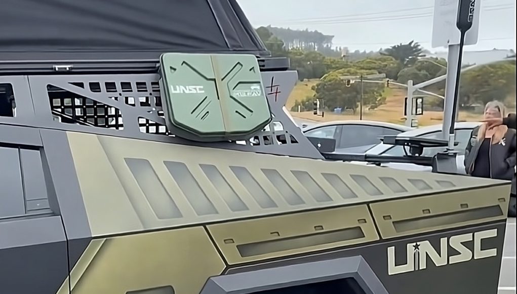 Achetez un Tesla cybertruck et transforme-le en un «réservoir indestructible»: Tesla Cybertruck