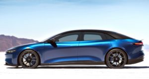 832 kilomètres de véritable autonomie: avec ce record, il reste «la voiture électrique la plus efficace au monde». Et ce n'est pas le Tesla Model 3 832 kilomètres de véritable autonomie: avec ce record, il reste «la voiture électrique la plus efficace au monde». Et ce n'est pas le Tesla Model 3
