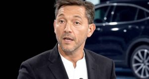 Ce présentateur bien connu, expert en économie, prévient si c'est le moment de la voiture électrique: “Cela pourrait coûter 5 000 €” Ce présentateur bien connu, expert en économie, prévient si c'est le moment de la voiture électrique: "Cela pourrait coûter 5 000 €"
