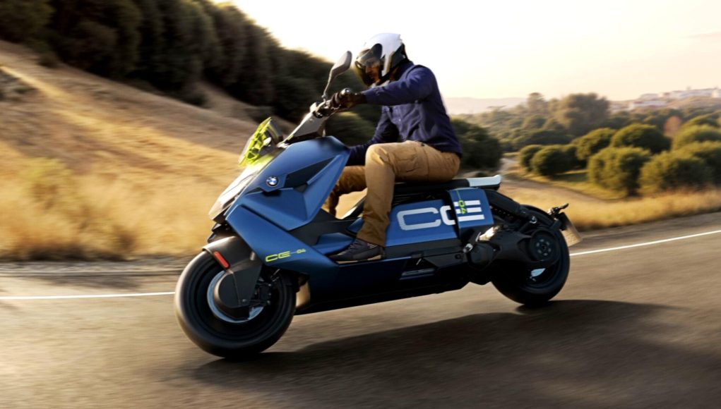 La moto électrique de BMW est un scooter futuriste de La moto électrique de BMW est un scooter futuriste de 42 ch qui peut parcourir 130 km par charge