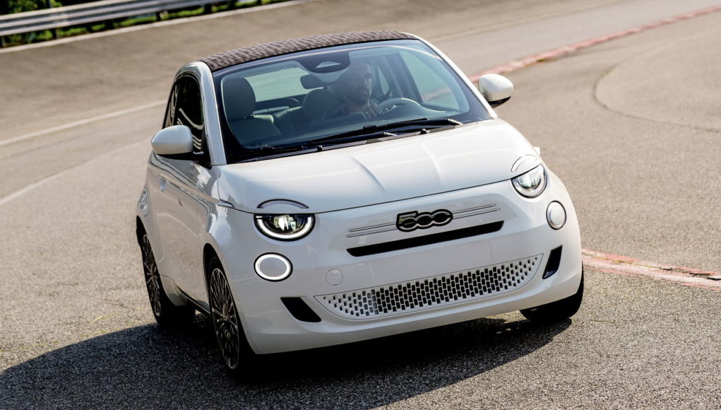 L'hybride Fiat 500 est là, et il a un manuel L'hybride Fiat 500 est là, et il a un manuel
