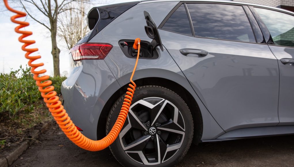 Avec 1 600 kW d'électricité, un autre géant veut être Avec 1 600 kW d'électricité, un autre géant veut être le plus rapide dans la recharge des voitures électriques