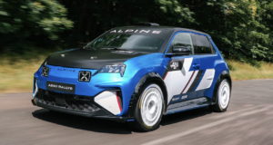 L'Alpine A290 a été transformé en une voiture de rallye prêt pour le patin L'Alpine A290 a été transformé en une voiture de rallye prêt pour le patin