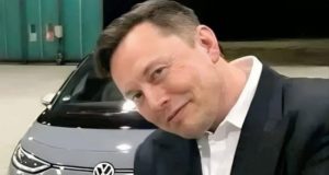 Elon Musk est placé devant Tesla Europe après avoir fulminé sa main droite pour les basses ventes Elon Musk est placé devant Tesla Europe après avoir fulminé sa main droite pour les basses ventes