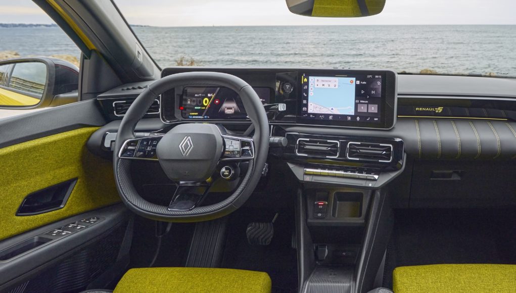 Une Renault responsable de cette nouvelle technologie: "Arrêtez d'envahir nos Une Renault responsable de cette nouvelle technologie: "Arrêtez d'envahir nos systèmes!"