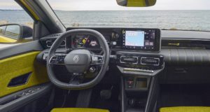 Une Renault responsable de cette nouvelle technologie: “Arrêtez d'envahir nos systèmes!” Une Renault responsable de cette nouvelle technologie: "Arrêtez d'envahir nos systèmes!"