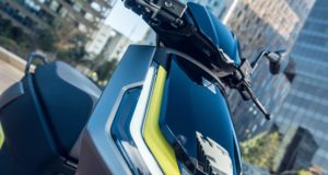 Cela n'a rien à voir avec KTM, mais c'est toujours une moto 'de 125' parfait pour la ville et coûte 3 000 euros Cela n'a rien à voir avec KTM, mais c'est toujours une moto 'de 125' parfait pour la ville et coûte 3 000 euros