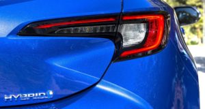 Avec jusqu'à 7 000 € de réduction, cette Toyota est l'hybride le plus vendu en Espagne, et c'est pour quelque chose Avec jusqu'à 7 000 € de réduction, cette Toyota est l'hybride le plus vendu en Espagne, et c'est pour quelque chose