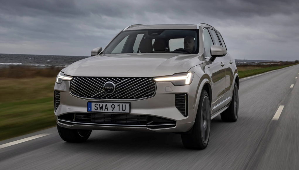 2025 Volvo XC90 Revue: ancien, mais toujours en or 2025 Volvo XC90 Revue: ancien, mais toujours en or