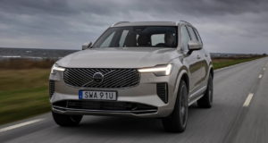 2025 Volvo XC90 Revue: ancien, mais toujours en or 2025 Volvo XC90 Revue: ancien, mais toujours en or