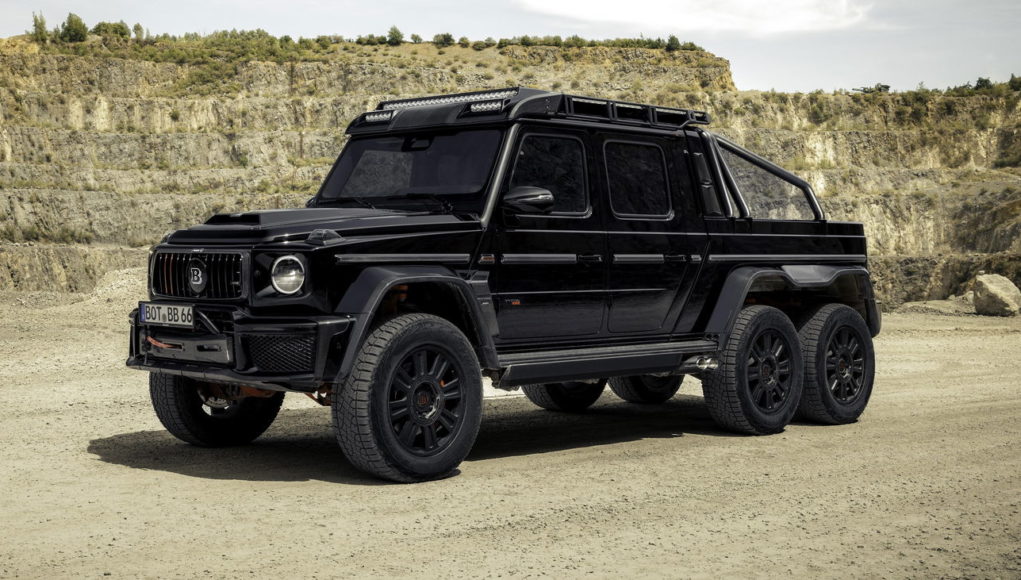 Le Brabus XLP 800 6x6 est en excès sur six Le Brabus XLP 800 6x6 est en excès sur six roues