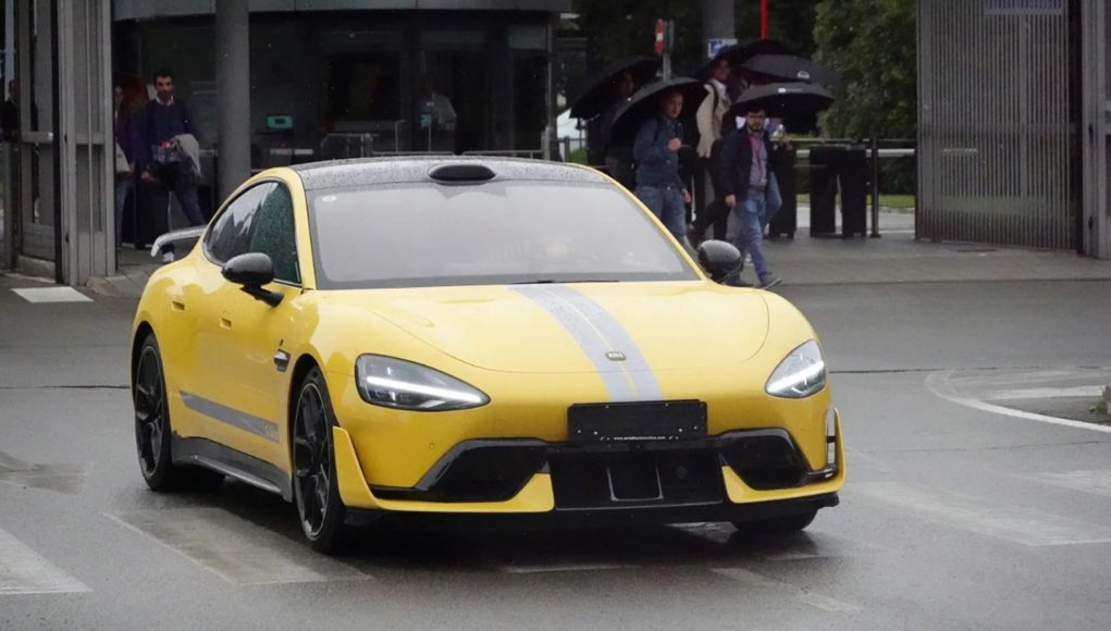 La «meilleure voiture électrique» considérée est chinoise et a été La «meilleure voiture électrique» considérée est chinoise et a été vue dans l'usine de Ferrari