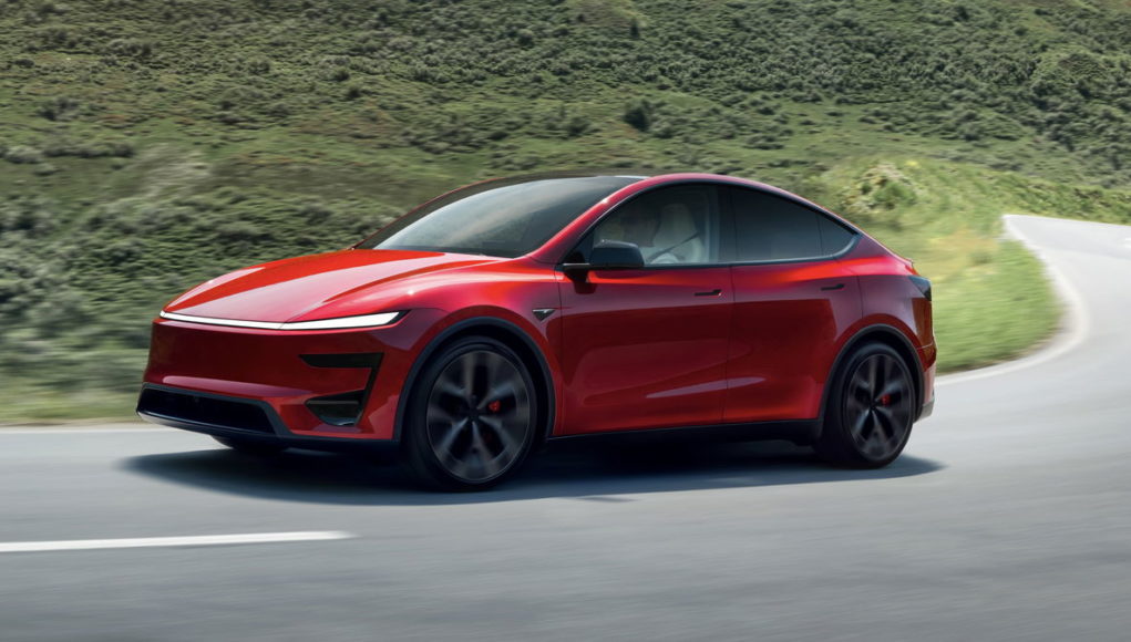 La performance Tesla Model Y est un SUV familial avec La performance Tesla Model Y est un SUV familial avec une accélération de supercar