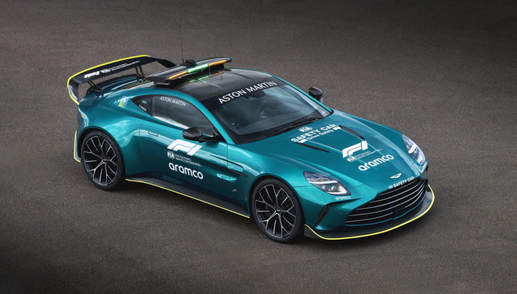 L'Aston Martin Vantage S intervient en tant que voiture de L'Aston Martin Vantage S intervient en tant que voiture de sécurité F1