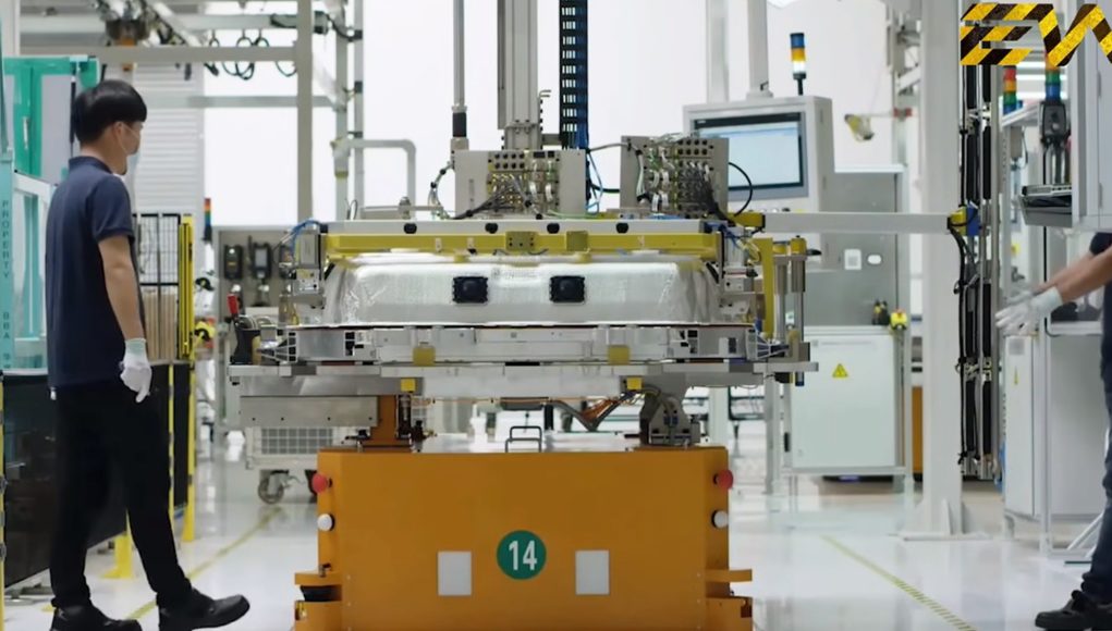 Que se passe-t-il lorsque la production dépasse la demande? Nous Que se passe-t-il lorsque la production dépasse la demande? Nous commençons à le voir en batteries pour voitures électriques