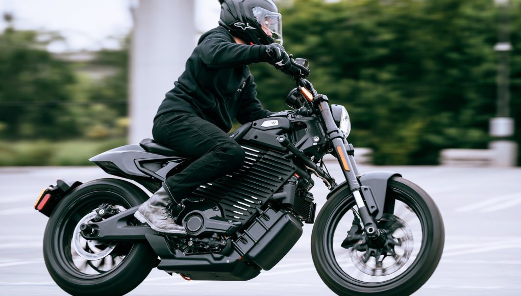 Harley-Davidson surprend avec des ventes pouvant atteindre 9 000 € Harley-Davidson surprend avec des ventes pouvant atteindre 9 000 € pour ses motos électriques Livewire