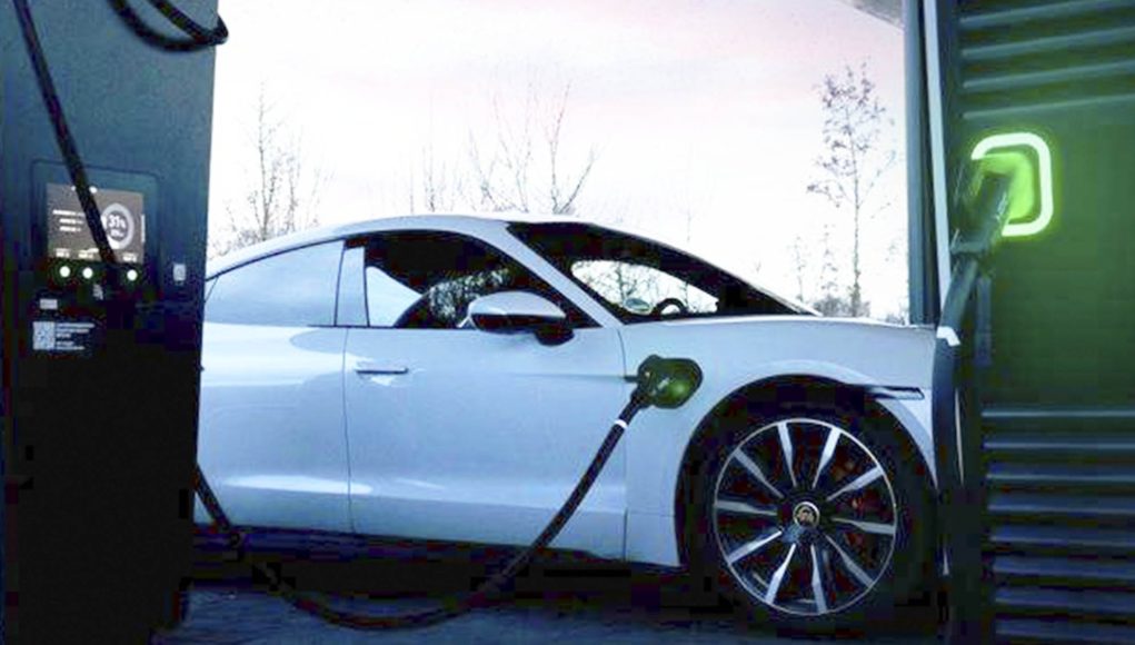 La meilleure batterie jamais fabriquée, modulaire et évolutive, est de La meilleure batterie jamais fabriquée, modulaire et évolutive, est de monter une voiture hybride plug -in que presque personne ne peut acheter