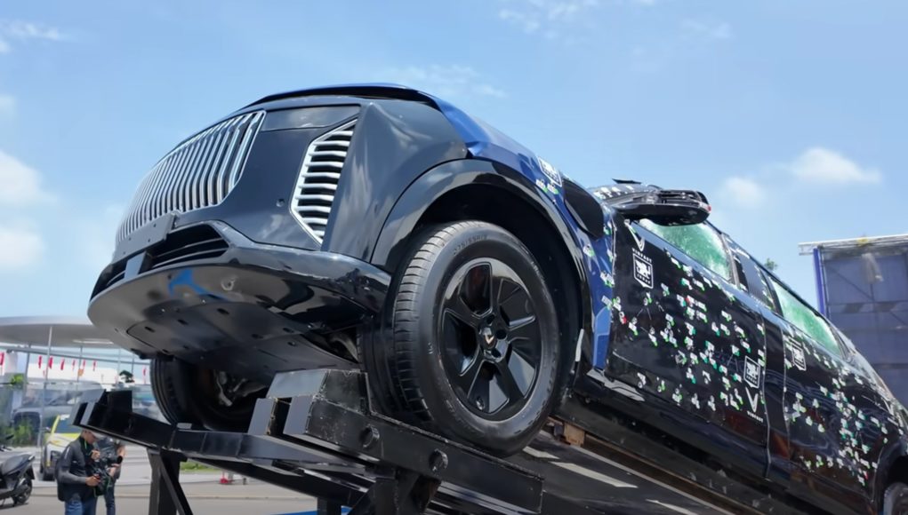 Ce pionnier blindé de SUV asiatique est 100% électrique et Ce pionnier blindé de SUV asiatique est 100% électrique et redéfinit la sécurité de l'industrie