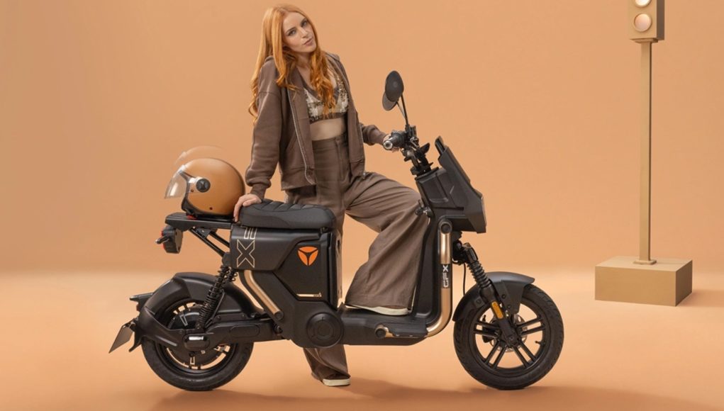 Le vespino «moderne» est cette moto bon marché qui commence Le vespino «moderne» est cette moto bon marché qui commence par le téléphone, charge à la maison et peut être achetée pour 1 000 €