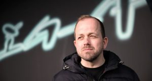 Le directeur de l'usine Tesla ne veut pas l'interdiction des moteurs à essence: “Ce serait une catastrophe” Le directeur de l'usine Tesla ne veut pas l'interdiction des moteurs à essence: "Ce serait une catastrophe"