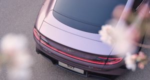 C'est la meilleure voiture électrique au monde, mais 110 000 unités doivent passer par l'atelier pour la sécurité C'est la meilleure voiture électrique au monde, mais 110 000 unités doivent passer par l'atelier pour la sécurité