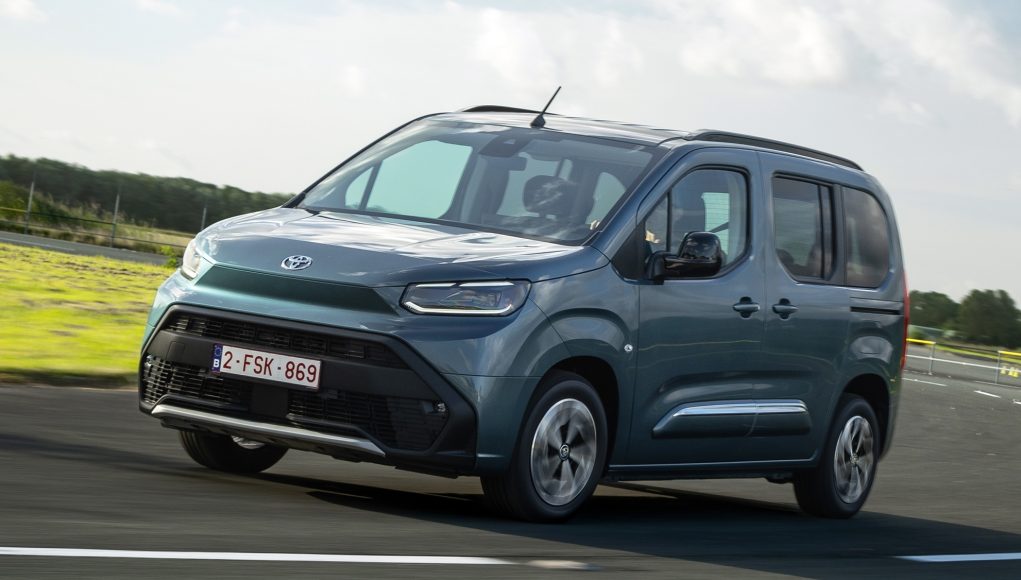 Toyota Proace City Verso 2025 électrique : Prix, mesures, intérieur Toyota Proace City Verso 2025 électrique : Prix, mesures, intérieur et coffre