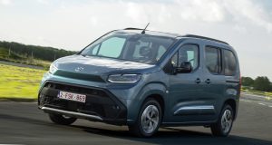 Toyota Proace City Verso 2025 électrique : Prix, mesures, intérieur et coffre Toyota Proace City Verso 2025 électrique : Prix, mesures, intérieur et coffre