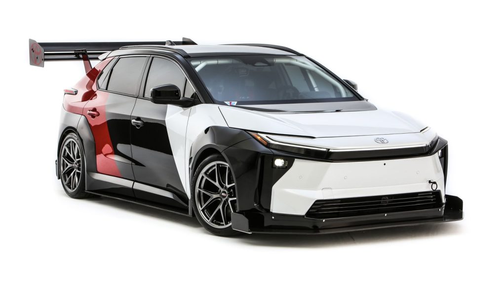 Le Toyota bZ4X fait peau neuve avec un Time Attack Le Toyota bZ4X fait peau neuve avec un Time Attack de 400 ch pour SEMA