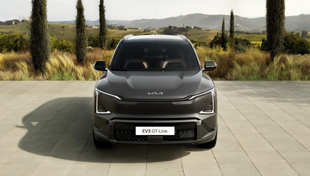 530 km d'autonomie, charge de 10 à 80 % en 530 km d'autonomie, charge de 10 à 80 % en 30 minutes et 566 l de coffre : Kia lance le SUV électrique qui veut casser le marché