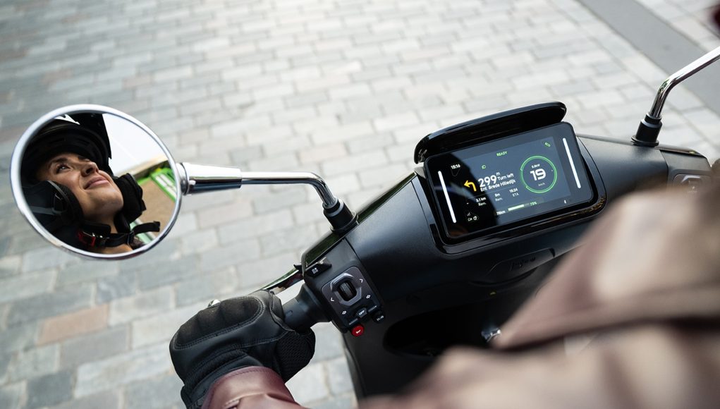 A partir de 2 500 € et avec jusqu'à 171 A partir de 2 500 € et avec jusqu'à 171 km d'autonomie : ce sont les motos électriques technologiques de ce constructeur de renom