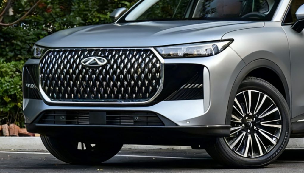 Le cousin chinois de l'EBRO s800 lance sa 5ème génération Le cousin chinois de l'EBRO s800 lance sa 5ème génération avec de nombreuses améliorations et un prix de vente de 12 900 €