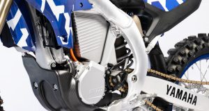 Yamaha prépare sa rivale ‘450’ à la moto de motocross Stark Varg avec 55 CV et des pièces de sa tradition tout-terrain Yamaha prépare sa rivale '450' à la moto de motocross Stark Varg avec 55 CV et des pièces de sa tradition tout-terrain