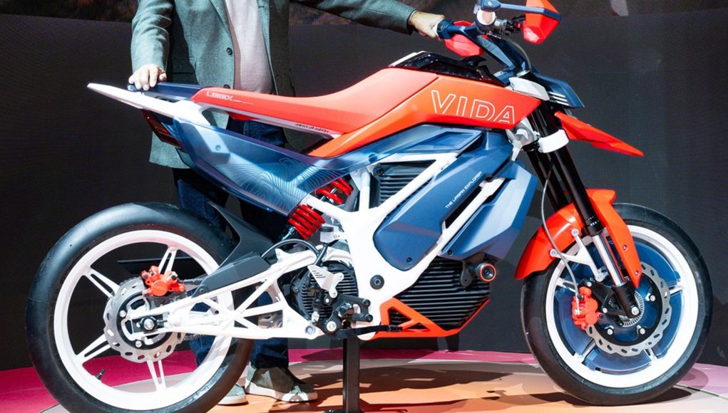 L'un des plus grands constructeurs de motos et scooters au L'un des plus grands constructeurs de motos et scooters au monde prépare déjà une gamme 100% électrique, et on ne parle pas de Honda.