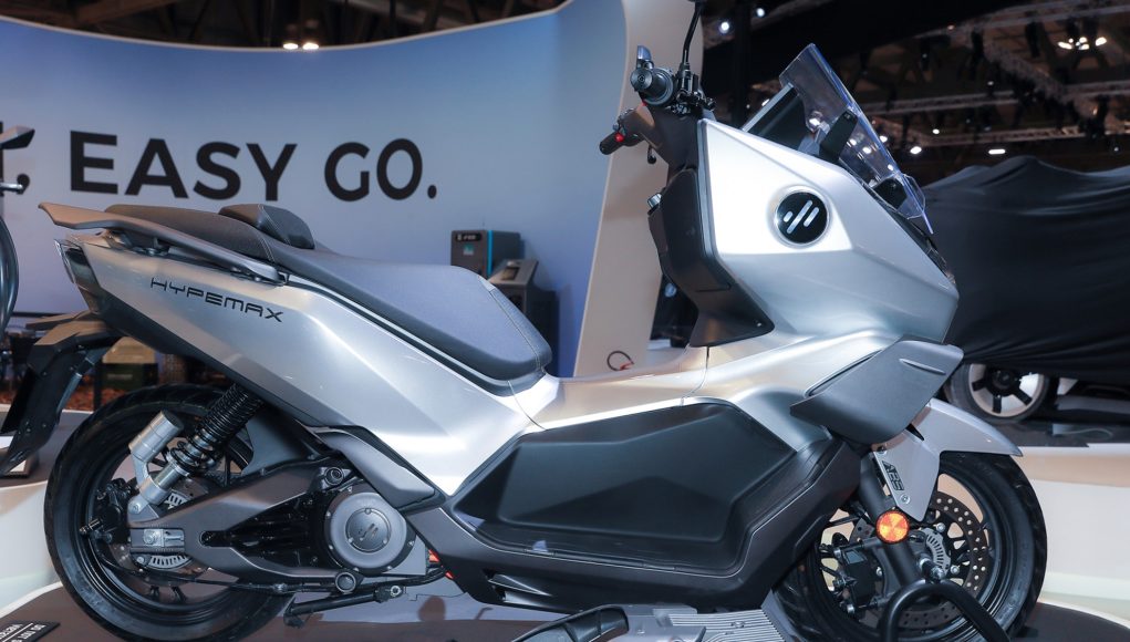 La division motos électriques de Keeway fait ses débuts avec La division motos électriques de Keeway fait ses débuts avec un maxi scooter « 125 » et une alliance avec un constructeur potentiel en faillite