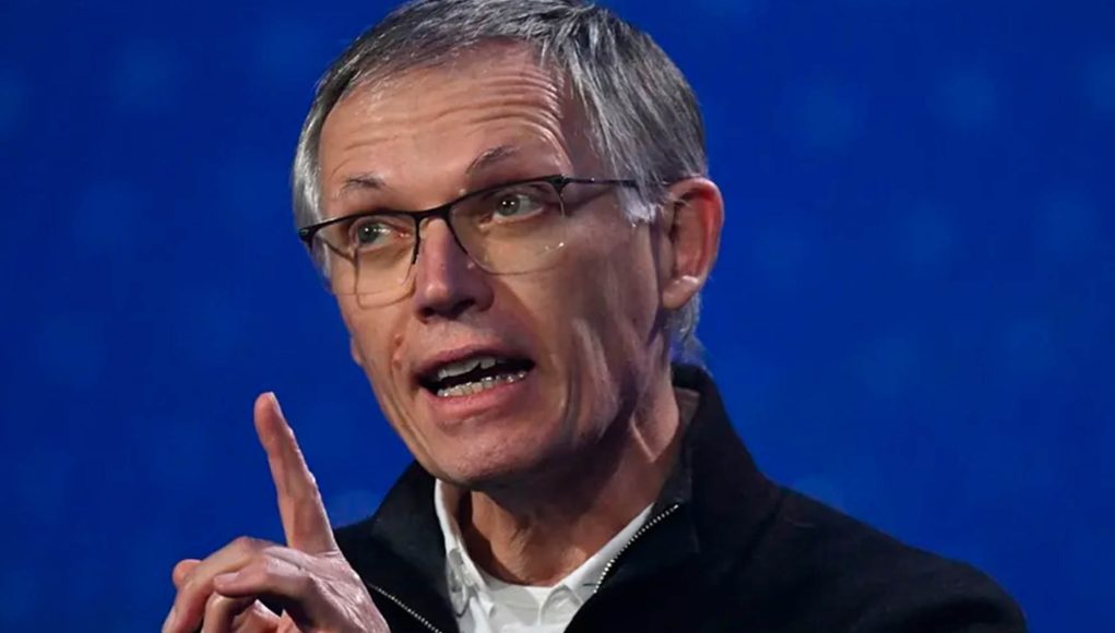 Il a fallu 23 100 000 € et, désormais, l'ancien Il a fallu 23 100 000 € et, désormais, l'ancien PDG de Stellantis prévient qu'il pourrait être absorbé par une marque chinoise