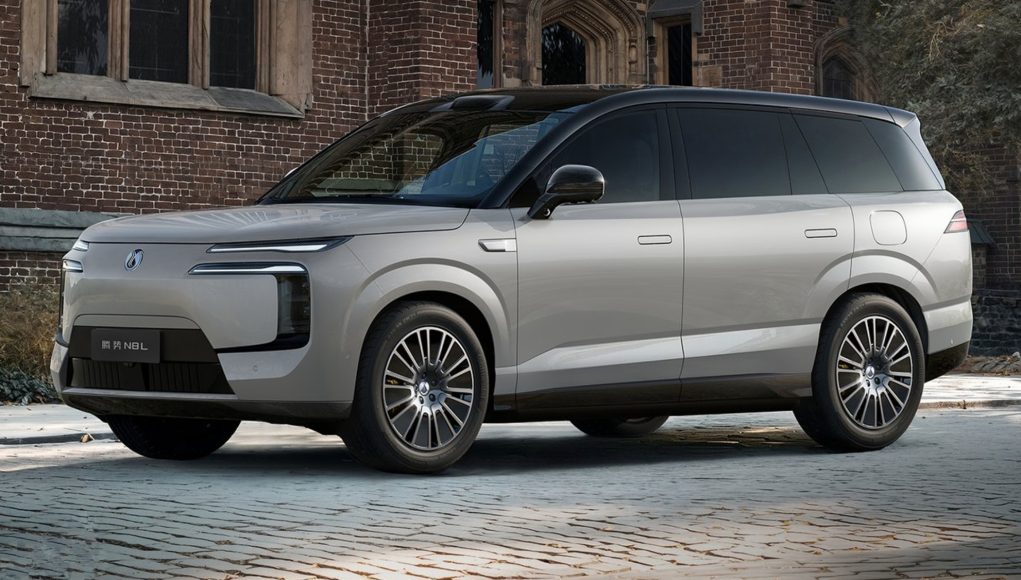 La marque la plus chic de BYD présente un SUV hybride 6 places avec près de 1 000 ch de puissance qui ne coûte que 38 800 €
